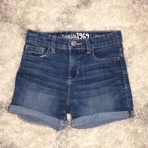 Gap kids medium wash jean shorts